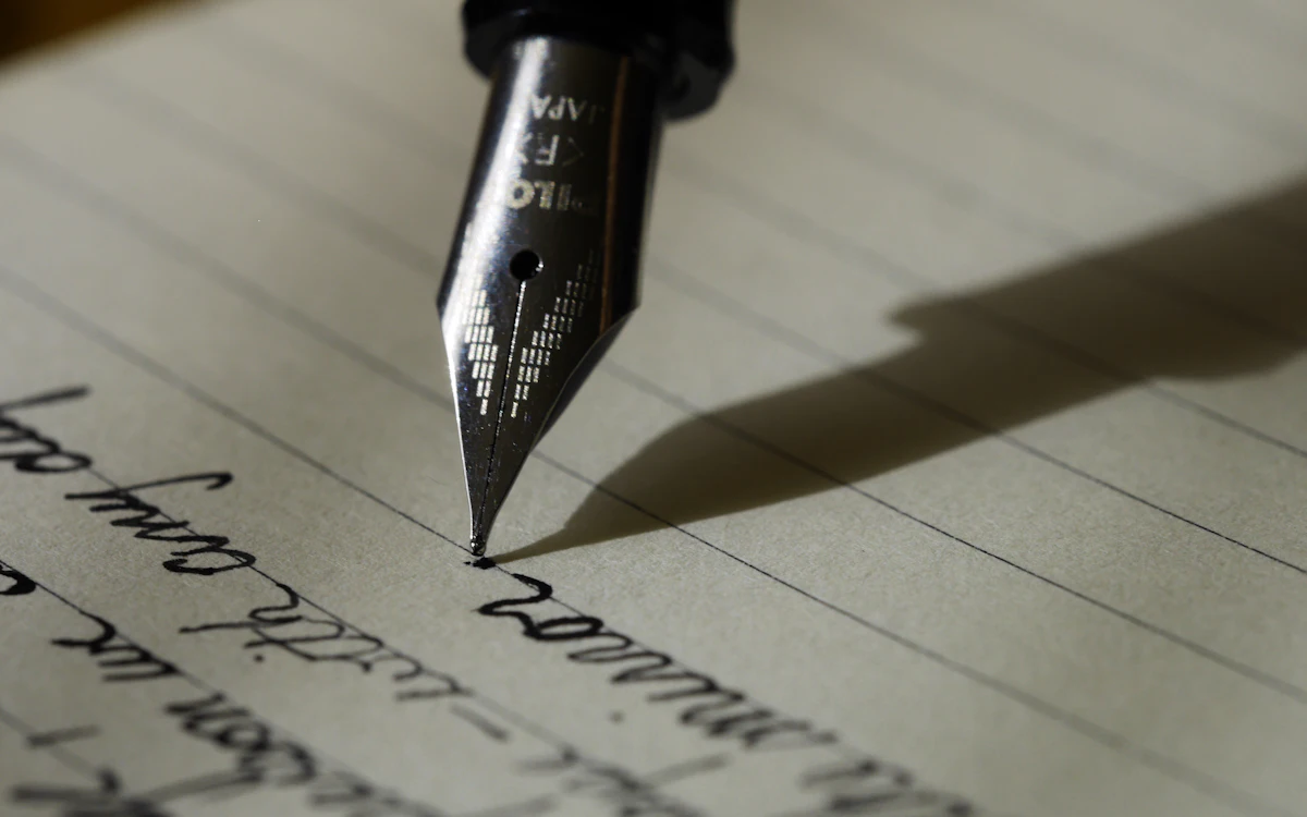 Cómo escribir copy que vende sin sonar a vendedor